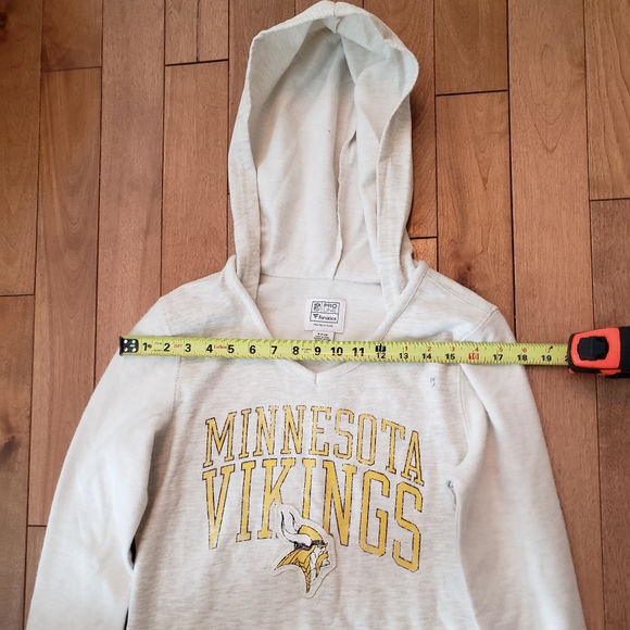 NWT - Women's Minnesota Vikings hoodie Size S - Picture 9 of 15